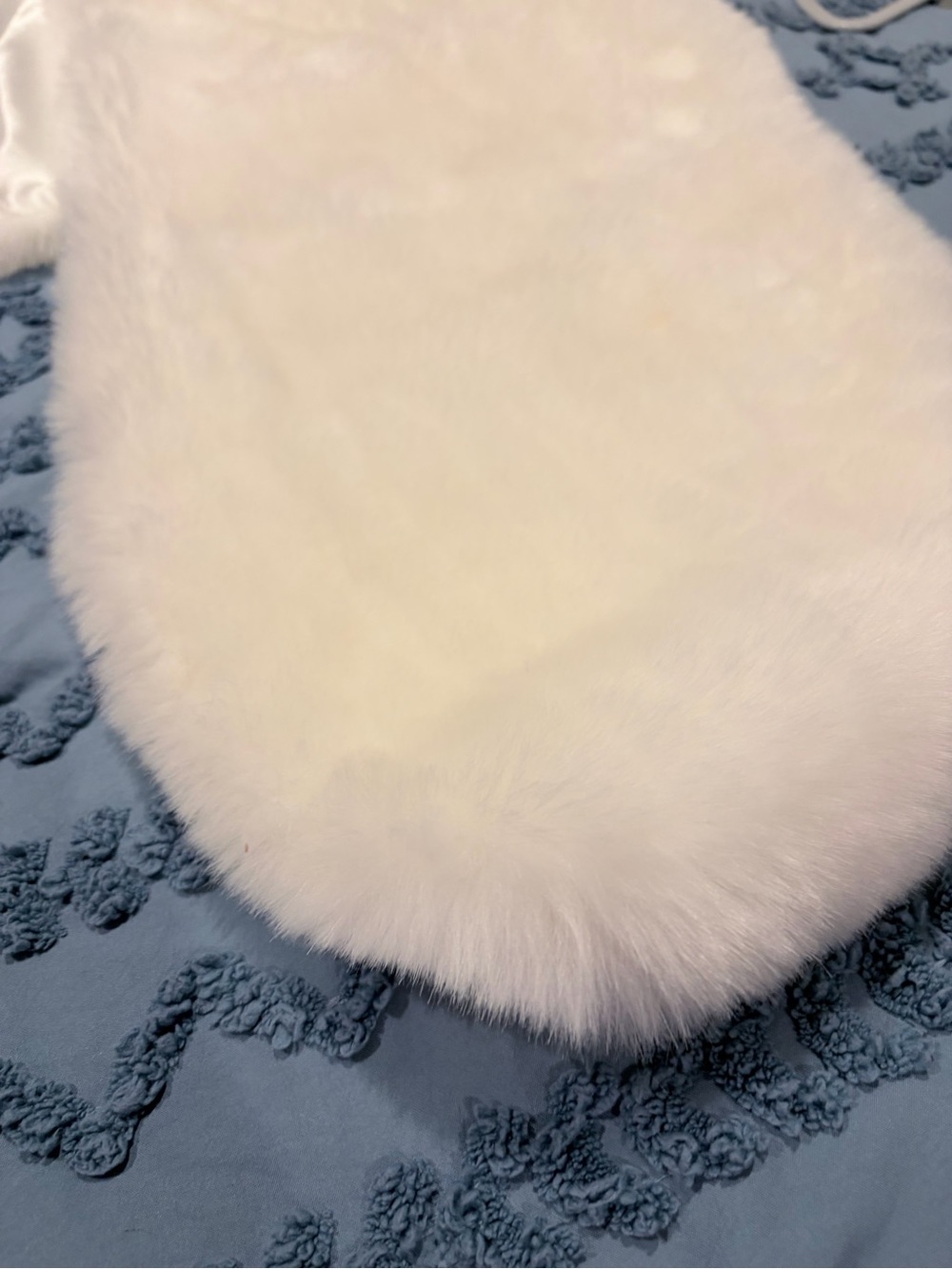 White Faux Fur Bridal Stole Wrap Shawl Winter Wedding Cover Up - Picture 7 of 11